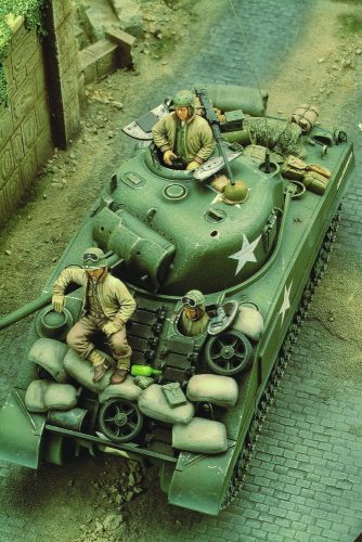 Royal Model U.S. Sherman crew - WWII 1:35 (RM195)