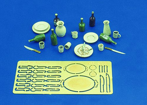 Royal Model Kitchen accessories 1:35 (RM205)