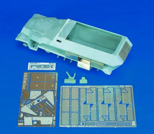 Royal Model Sd.Kfz. 251C part 2 (for Dragon kit) 1:35 (RM371)