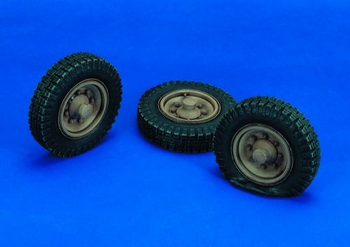 Royal Model Wheels Sd.Kfz. 251 C/D 1:35 (RM373)