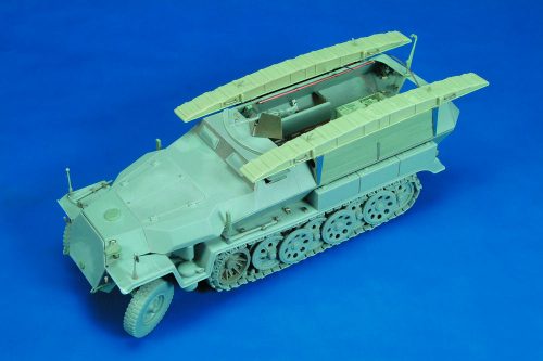 Royal Model Sd.Kfz. 251/7 Ausf. C part 1 (for Dragon kit) 1:35 (RM383)