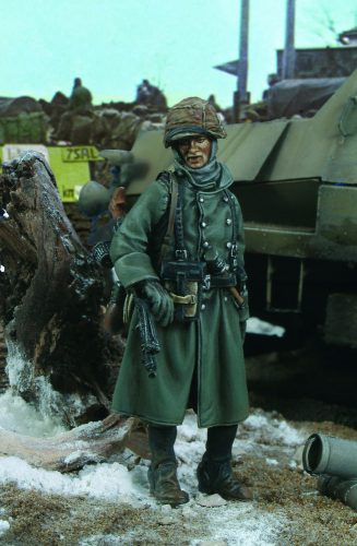 Royal Model SS Machine Gunner-WWII 1:35 (RM483)