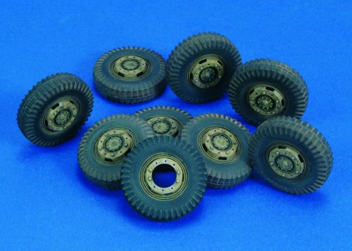 Royal Model Wheels Sd. Kfz. 234/1 & Puma 1:35 (RM507)