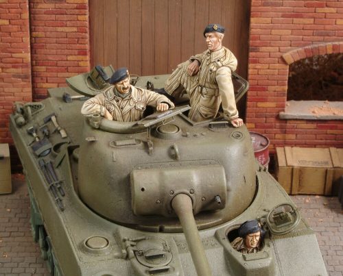 Royal Model Fire Fly Tank Crew 1:35 (RM514)