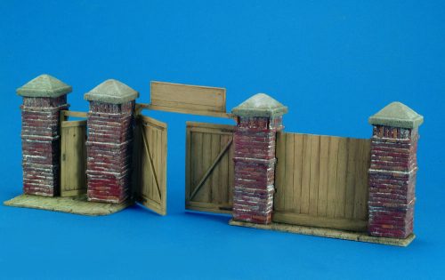 Royal Model East European Wall Section 1:35 (RM568)