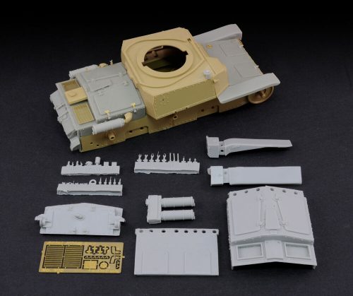 Royal Model Conversion kit M13/40 final production 1:35 (RM609)