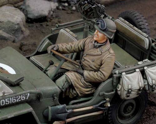 Royal Model U.S. Jeep driver-WWII 1:35 (RM660)