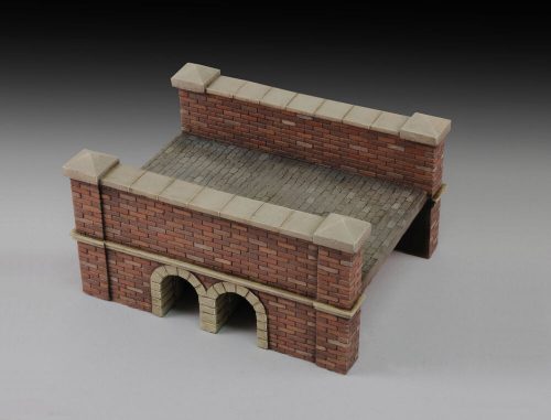 Royal Model Little red bricks bridge 1:32 (RM690)