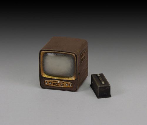 Royal Model TV-1930/50 1:35 (RM733)