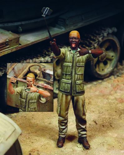 Royal Model Selfie soldier 1:35 (RM782)