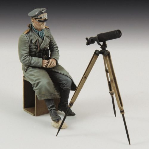 Royal Model Erwin Rommel with tripod telescope 1:35 (RM820)