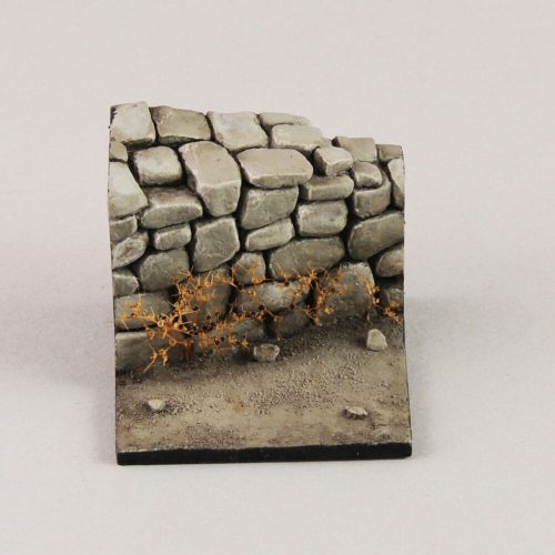 Royal Model Base with stone wall (cm 3,5x3,5) 1:32 (RM870)