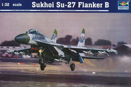 Trumpeter Sukhoi Su-27 Flanker B 1:32 (02224)
