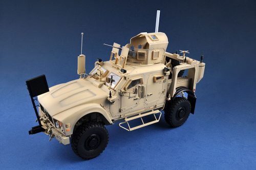 Trumpeter US M1240 M-ATV MRAP 1:72 (07413)